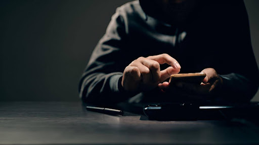 what-a-phone-hacker-specialist-does-and-why-you-might-need-one